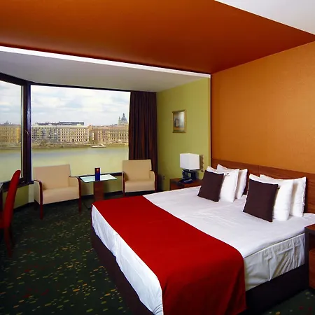 Boutique Victoria Hotel 4*
