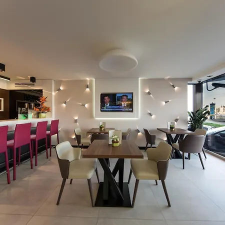 Boutique Victoria Hotel