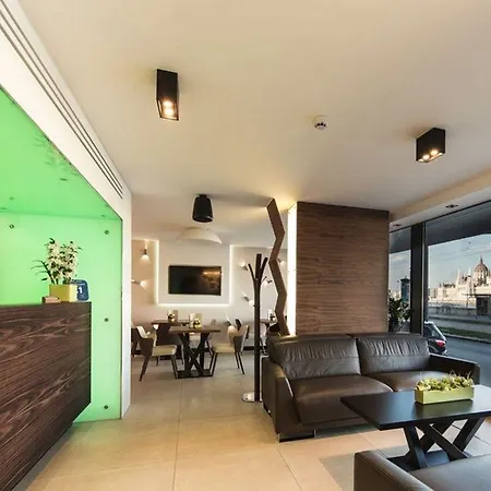 Boutique Victoria Hotel 4*