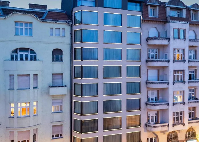 Boutique Victoria Hotel 4*