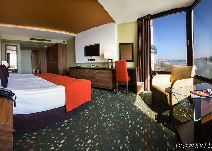 Boutique Victoria Hotel 4*